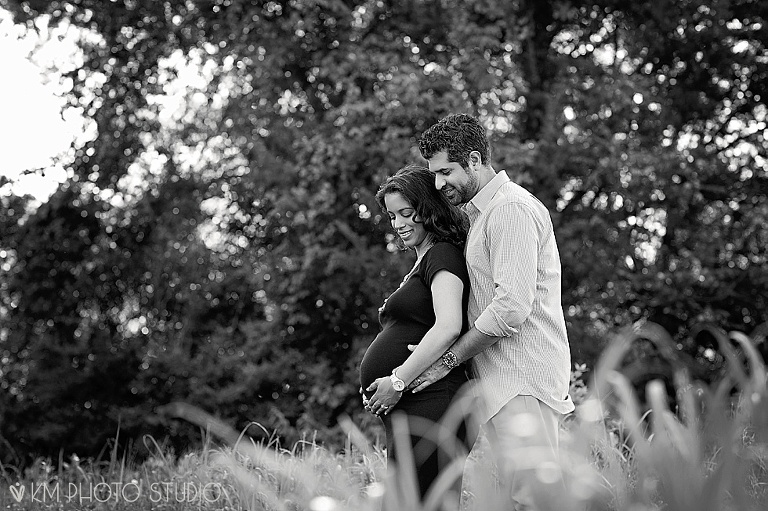 Dallas Maternity Photographer, Dallas Maternity Photography, White Rock Lake, Twins, 34 weeks, KM Photo Studio, Outdoor Maternity Session