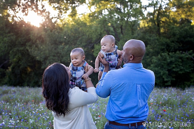 Richardson 6 Month Twins Photographer. 6 month session, 6 month twin session, fraternal twins, twin boys, dallas twin photographer, KM Photo Studio